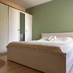 Apartment Waveapartment Warna